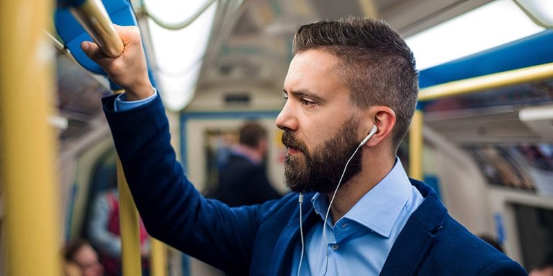 The average commute in the US is 25 minutes, for branded podcasts that's often a good length to aim for
