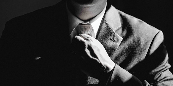 B2B Podcasting: Benefits, Best Practices and Statistics [2026]